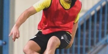 لاعب حر – ظهير وجناح أيمن – مقيم – 23 سنة – سبق له اللعب مع الوداد والجزيرة الحمراء والتعاون